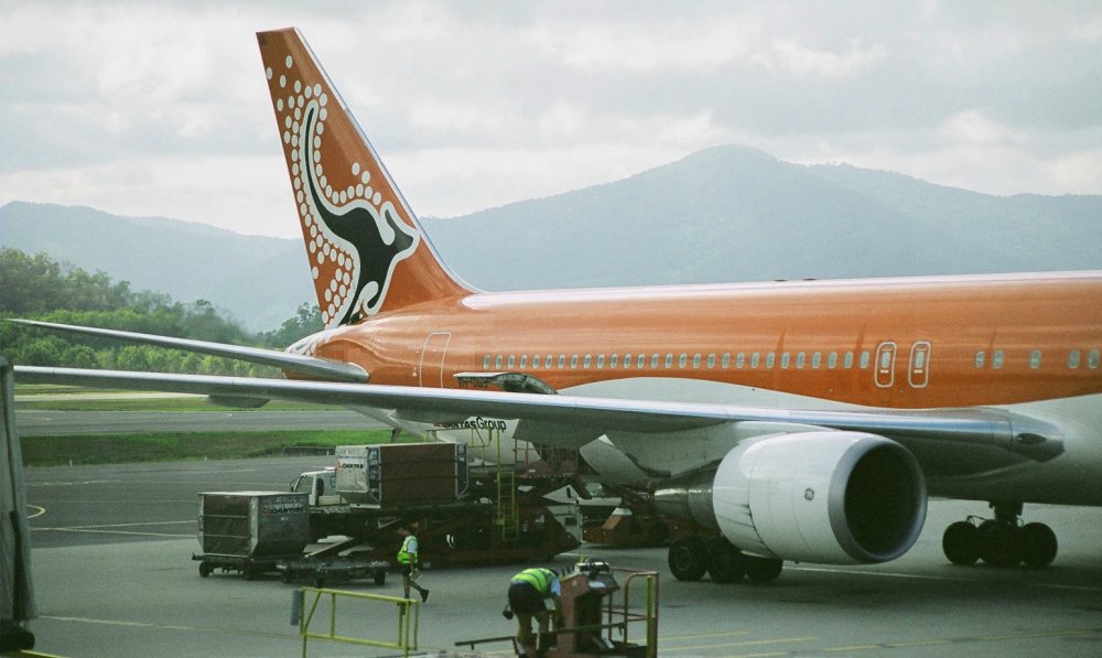 Boeing 767-338